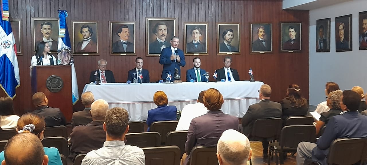 Instituto Duartiano inaugura plaza "Vejer de la Frontera"