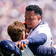 Venezolano Miguel Cabrera se une al club de los 3,000 hits en las Grandes Ligas
