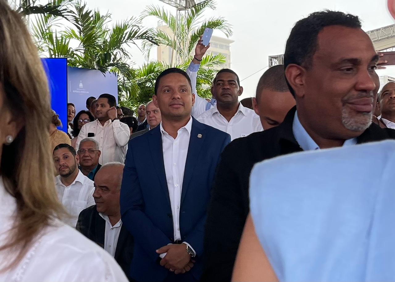 Diputado pondera inicio de cuarta etapa de remozamiento del Malecón de Santo DomingoDiputado pondera inicio de cuarta etapa de remozamiento del Malecón de Santo Domingo