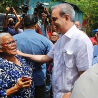 Abinader supervisa entrega de 6 mil nuevas tarjetas Supérate para Los Alcarrizos y SDO
