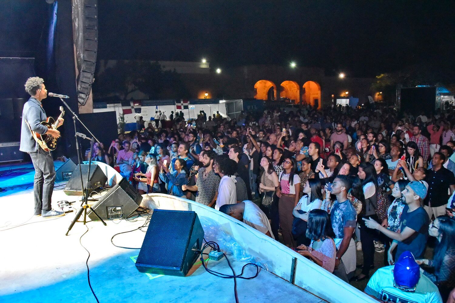 Este fin de semana, Feria del Libro tendrá música en vivo, teatro callejero y actividades infantiles