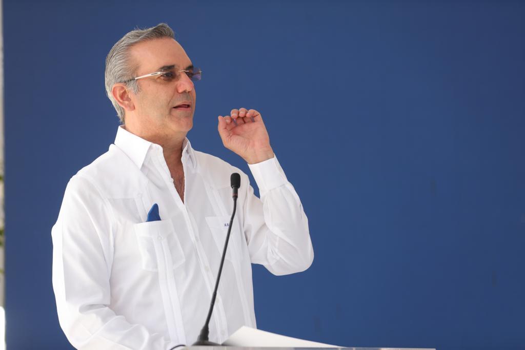 Presidente Abinader viaja este viernes Suiza; participará en foro