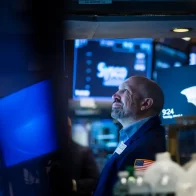 Wall Street cierra verde y el Dow gana 1 % pendiente de cuentas de empresas