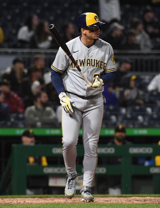 Willy Adames suena dos jonrones y produce siete carreras en triunfo de Milwaukee