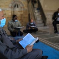 La Cachemira india prohíbe el rezo del Ramadán en la principal mezquita