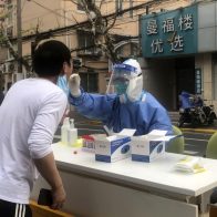Shanghái, que suma once nuevas muertes por Covid, redobla restricciones y medidas