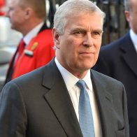 Despojan al príncipe Andrés de otro título en Inglaterra por escándalo sexual