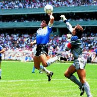 Camiseta de Maradona podría subastarse por casi 7,2 millones de euros