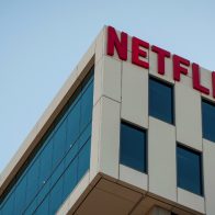 Netflix se desploma un 36 % en bolsa tras anunciar pérdida de suscriptores