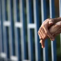 Condenan a 10 años de prisión a hombre que le amputó la mano derecha a una mujer