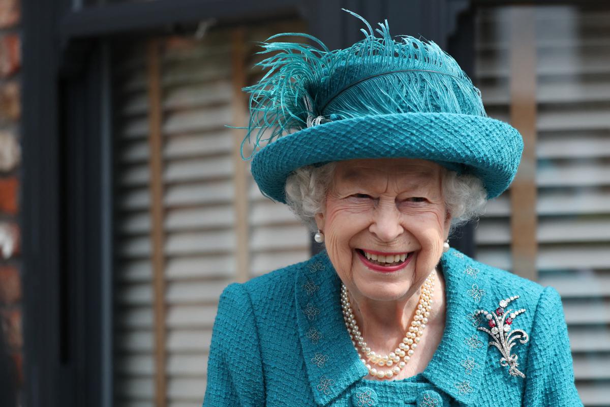 Consideran a la reina Isabel II la mayor "influencer" de todo el Reino Unido