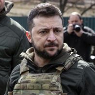 Zelenski propone a Rusia intercambiar a político detenido por niños cautivos