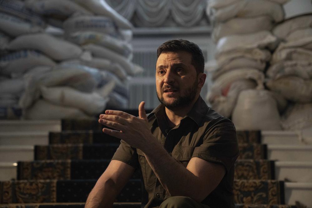 Zelenskyy afirma busca la paz; exhorta a países enviar más armamentos a Ucrania