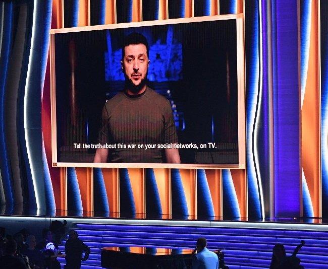 Zelenski en los Grammy: "No hay nada más opuesto a la guerra que la música"