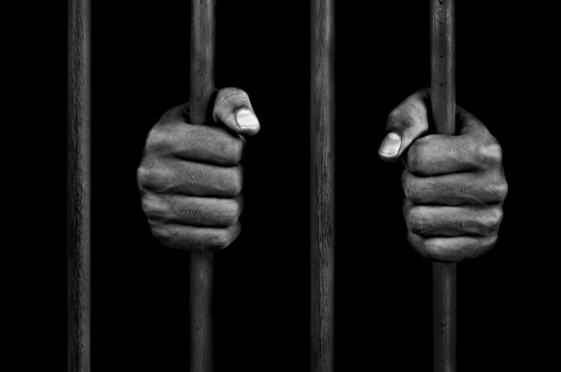 ¡A prisión! Pareja acusada de intentar matar recién nacida en La Vega