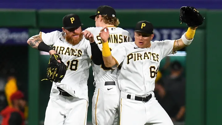 Piratas de Pittsburgh vencen a Rojos de Cincinnati en partido sin hits