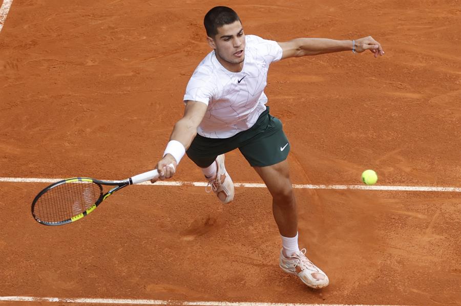 Alcaraz y Djokovic