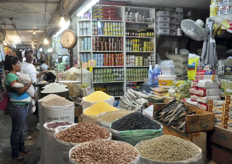 Pro Consumidor afirma que los productos de la canasta básica están baratos