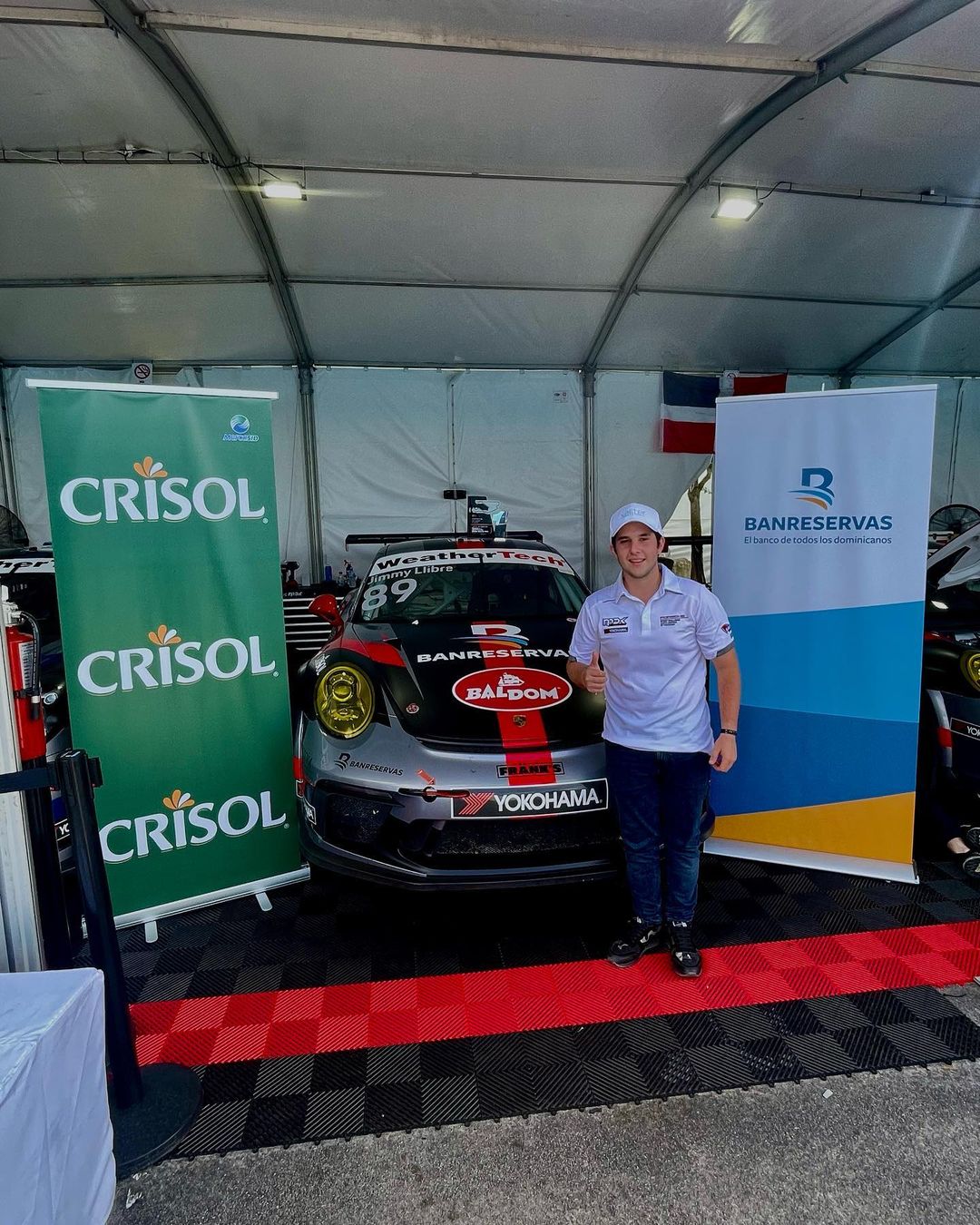 Dominicano Jimmy Llibre gana primera carrera del Sprint Challenge en Miami