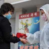 Corea del Norte informa de 213.280 nuevos casos sospechosos de Covid