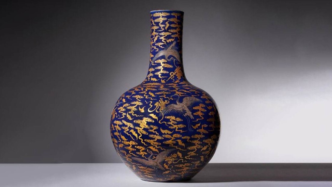 Podrían vender una vasija china del siglo XVIII por US$186,000