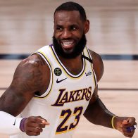 LeBron James se convierte en el deportista mejor pagado del mundo
