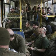 Aumentan a 959 los combatientes ucranianos en Azovstal que se rindieron a tropas rusas