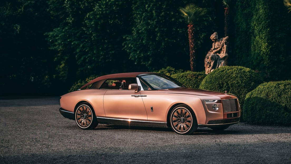 Rolls-Royce presenta un nuevo modelo del coche más caro del mundo