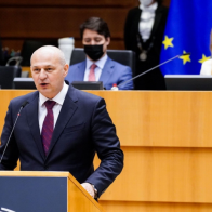 Eurodiputado califica de “hipócritas” las sanciones contra Rusia