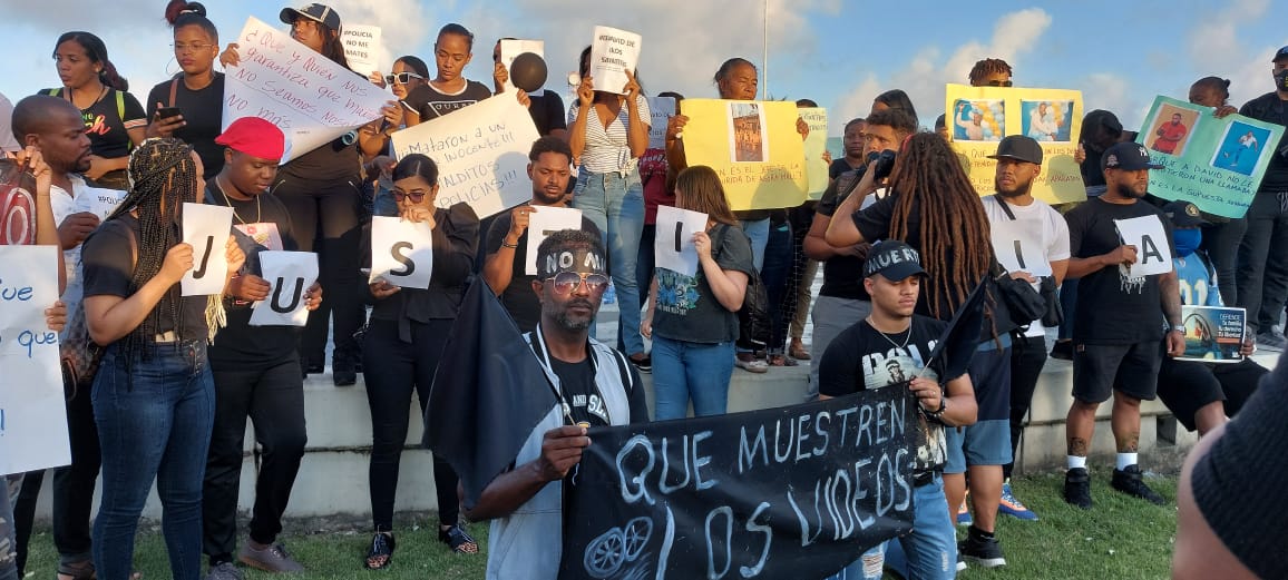 A una sola voz exigen "Justicia por David" en la Plaza de la Bandera