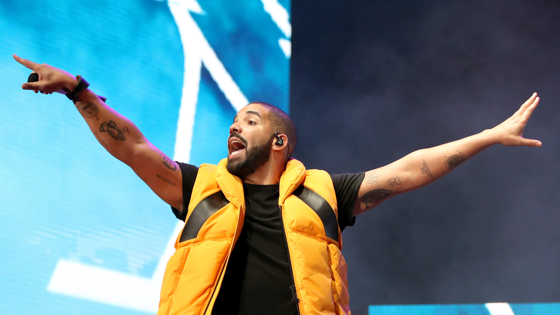 Drake pierde medio millón de dólares en una apuesta deportiva