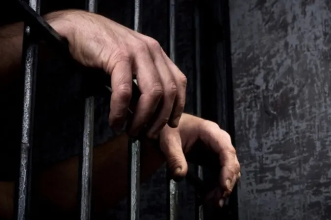 Condena a 12 años de prisión a hombre que mató a otro a puñaladas