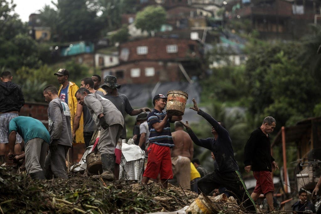 Lluvias en Brasil dejan más de 50 muertos y desaparecidos