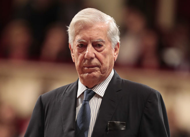 Mario Vargas Llosa: "Entre Bolsonaro, con payasadas, y Lula, prefiero a Bolsonaro"