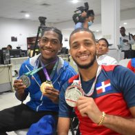 CONADIS reconoce atletas paralímpicos Christopher Melenciano y Geraldo Castro