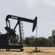 Petróleo Brent cae un 3,28%, hasta 102,46 dólares