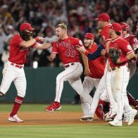 Reid Detmers lanza el segundo juego sin hits de MLB 2022