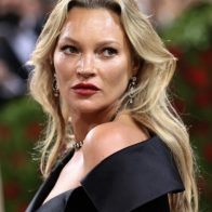 Kate Moss niega haber sufrido violencia por parte de Johnny Depp