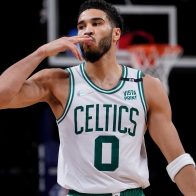 Tatum frena a Giannis y los Celtics obligan a un séptimo juego ante Bucks