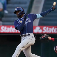 Dominicano Vidal Bruján lidera triunfo de Rays en entradas extras