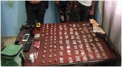 Apresan cinco personas con 166 porciones de droga en Santiago y La Vega