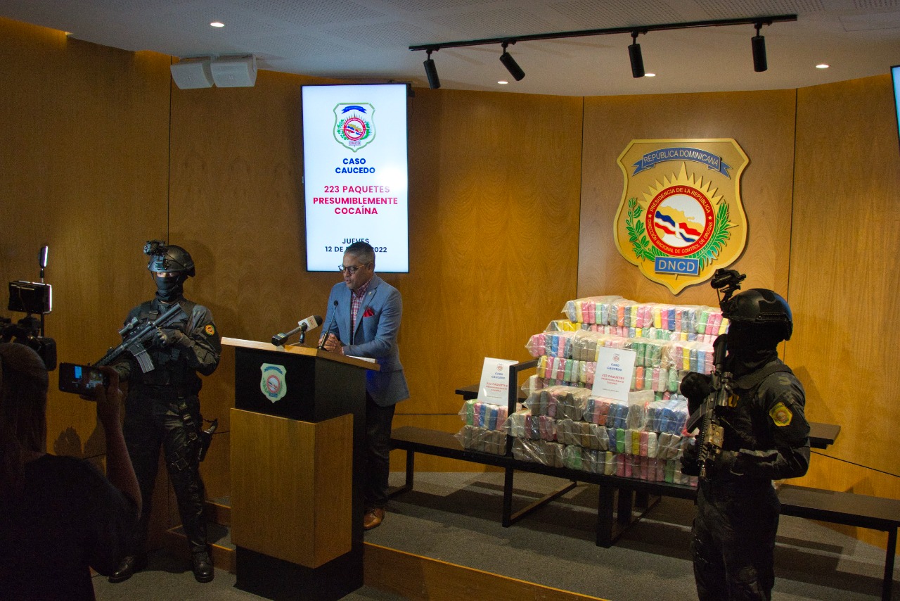 DNCD incauta 223 paquetes de cocaína que iba hacia Belgica