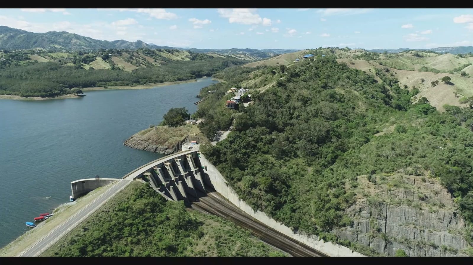 Suspenden provisionalmente el uso de botes y jet ski en embalses de las presas