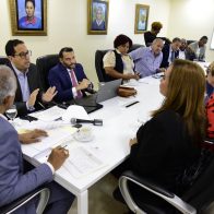 Diputados y funcionarios discuten modificación de la Ley de Alianza Público-Privada
