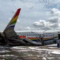 Reportan más de 40 heridos durante incendio de avión en China