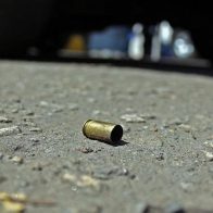 Bala perdida cae sobre cama donde hombre dormía en Dajabón