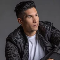 Chyno Miranda reaparece; Invita al público a asistir al concierto en benéfico por su salud