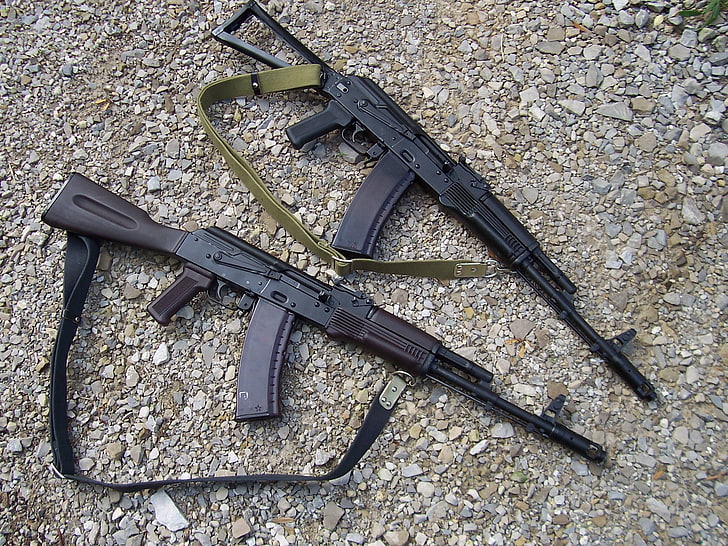 Arrestan un estudiante con dos rifles a las afueras de un instituto en Texas