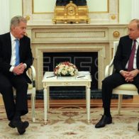 Presidente finlandés comunica a Putin que Finlandia pedirá ingreso en OTAN
