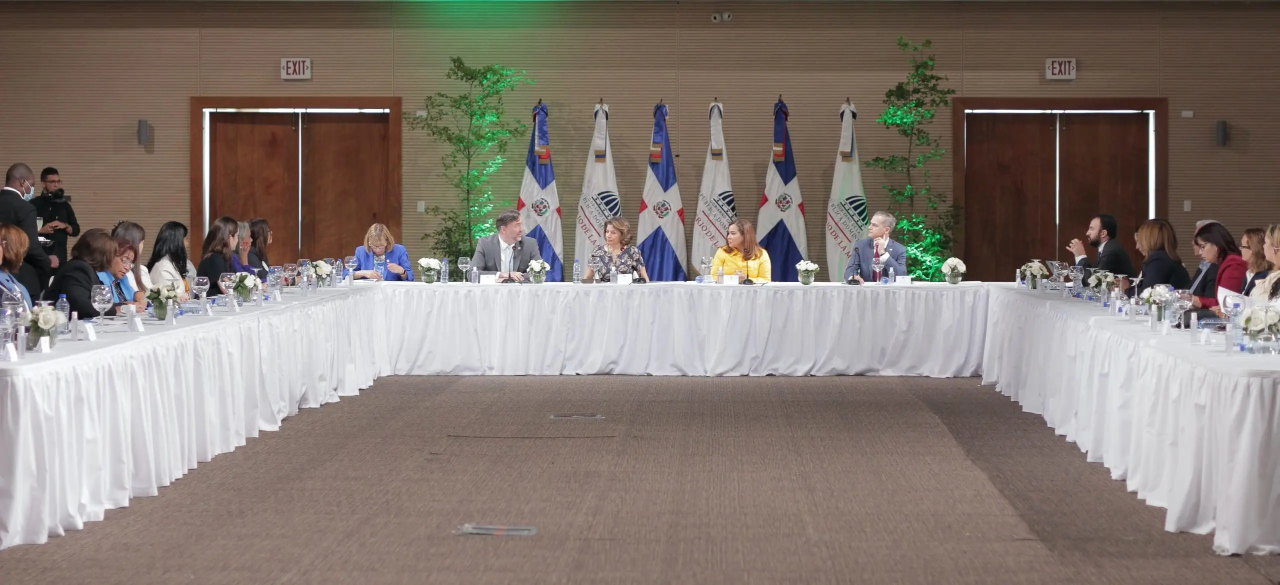 OEA inicia visita a RD para impulsar el rol de mujer en la política